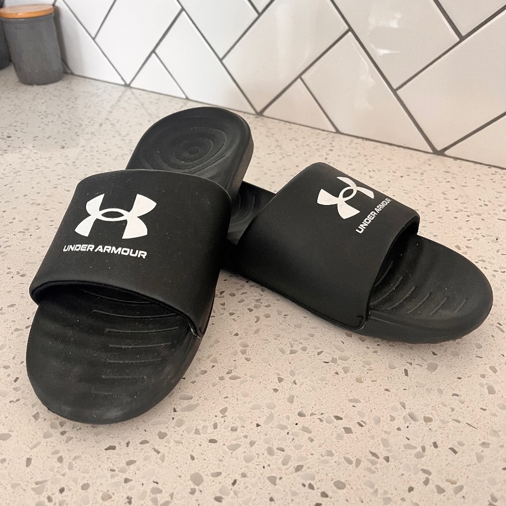 Black Under Armor Slides Size 8